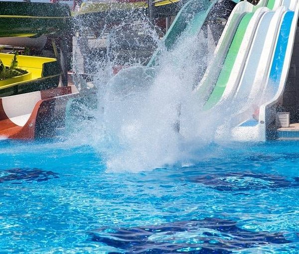 Les Meilleurs Campings avec Parc Aquatique en France pour des Vacances Inoubliables