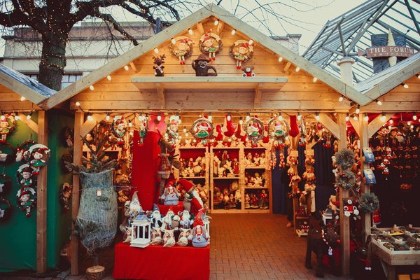 Découvrez les plus beaux marchés de Noël en Ardèche: Magie et Artisanat au rendez-vous